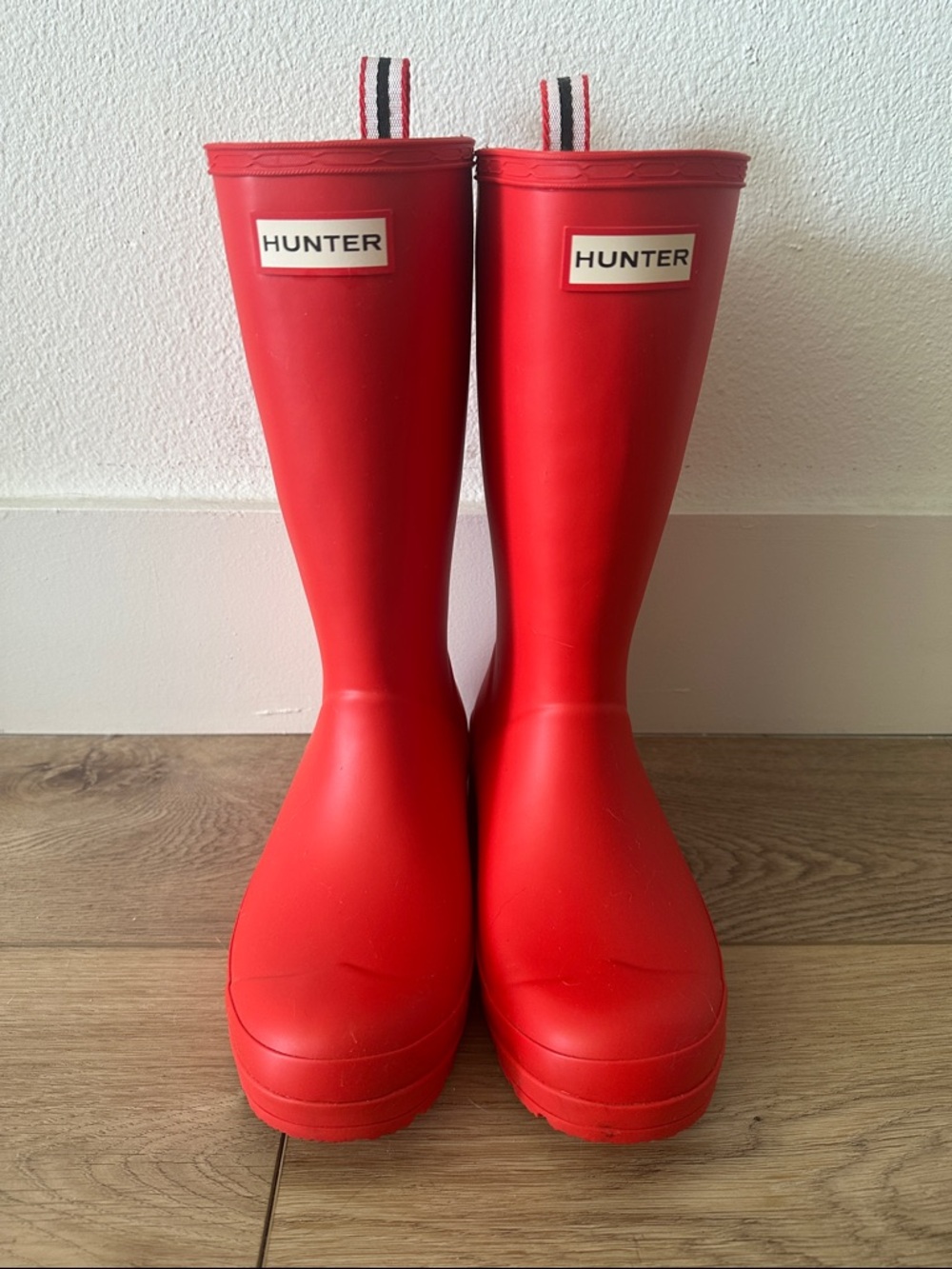 Hunter Bright Red Mid-Calf Rubber Rain Boots Size 6 - Picture 5 of 5